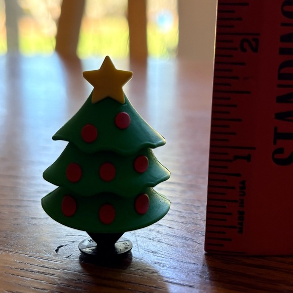 Jibbitz UInisex Crocs accessory! Christmas tree! - Picture 7 of 7